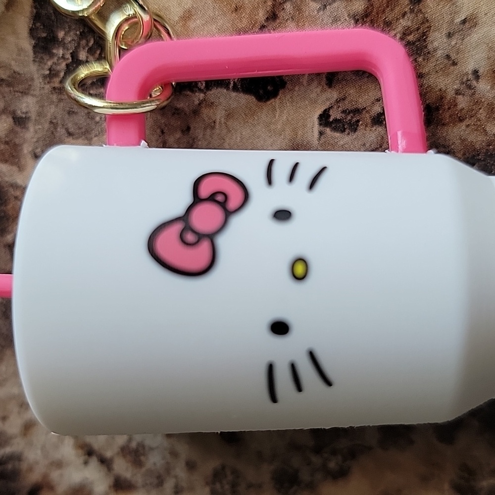 Keychain 🎁 - Picture 2 of 6